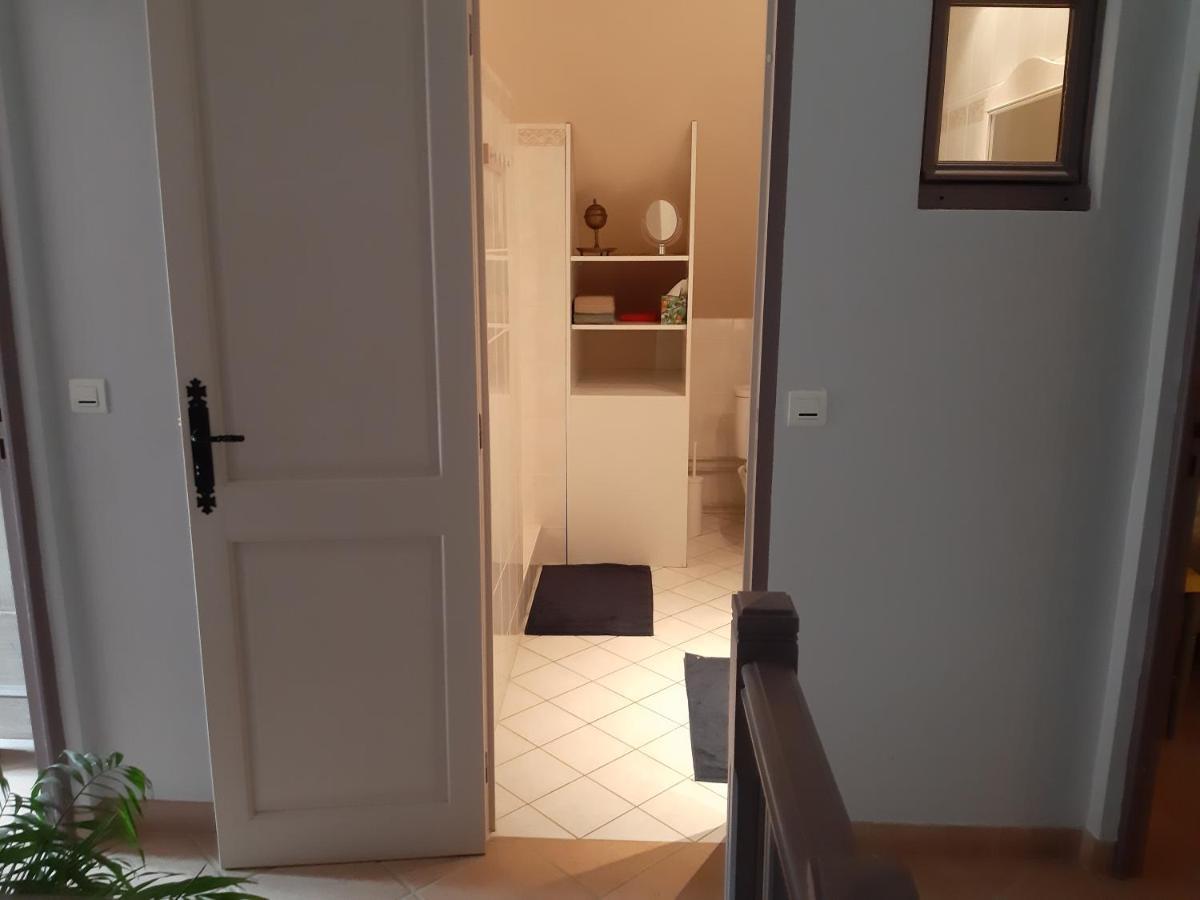 Rouvres La Grange Des Lisieres住宿加早餐旅馆 外观 照片